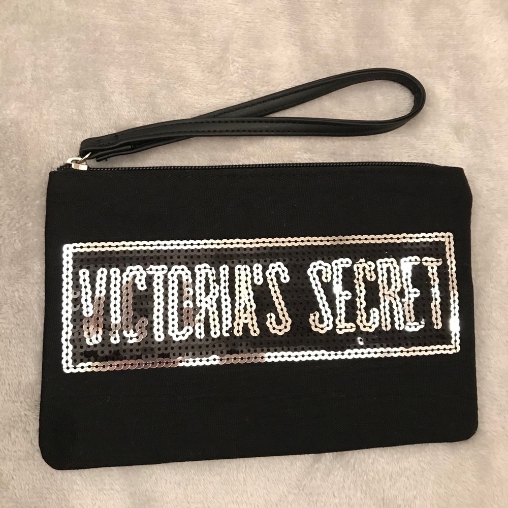 Sequin VS Clutch 🖤✨
